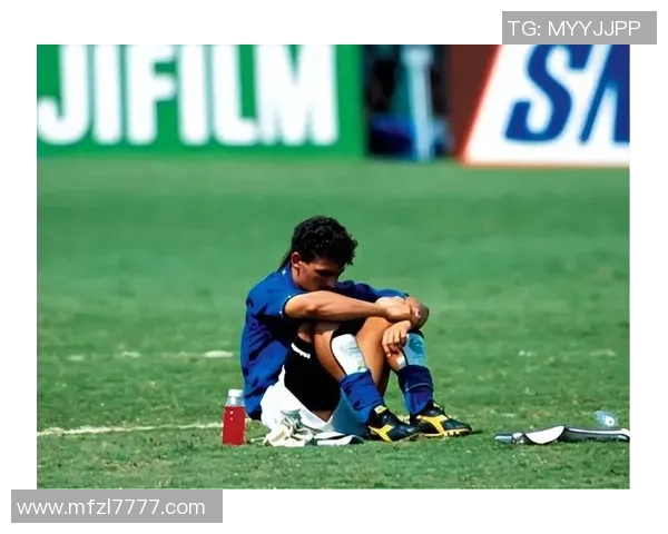 历届足球巨星的辉煌历程与传奇故事揭秘