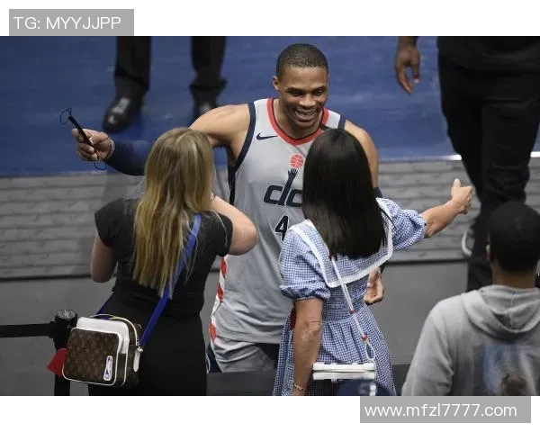 足球明星亲笔签名赠予球迷的珍贵瞬间与背后的感人故事 足球明星亲笔签名赠予球迷的珍贵瞬间与背后的感人故事